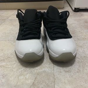 Jordan 11s